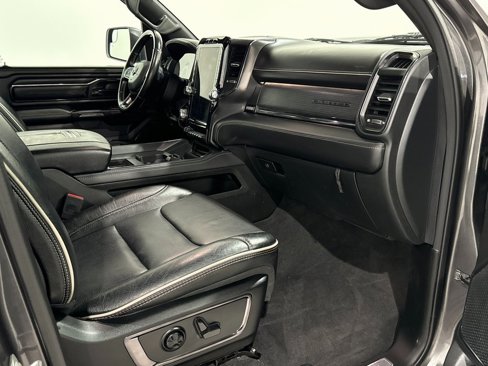 Used 2022 RAM 1500 Limited w/ Body-Colour Bumper Group image 25