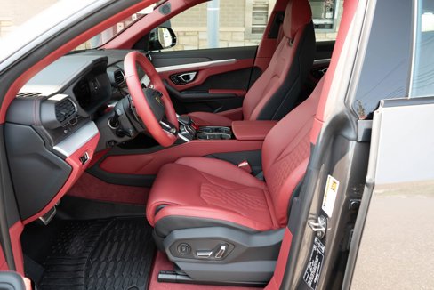 Used 2024 Lamborghini Urus S image 36