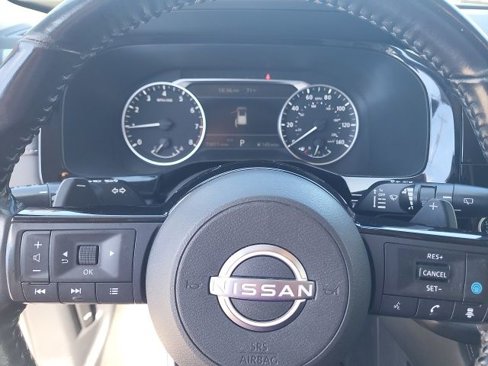 Used 2022 Nissan Pathfinder SV image 18