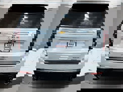 Used 2021 Chevrolet Tahoe Premier w/ Premium Package image 4