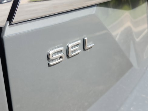 New 2025 Volkswagen Atlas SEL image 16