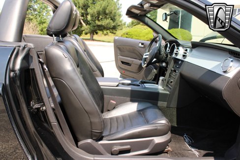 Used 2007 Ford Mustang GT image 23