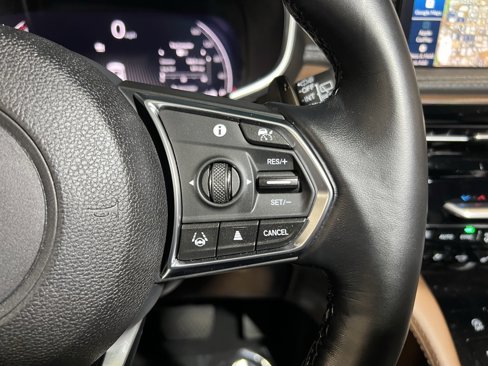 Used 2025 Acura MDX w/ Advance Package image 13