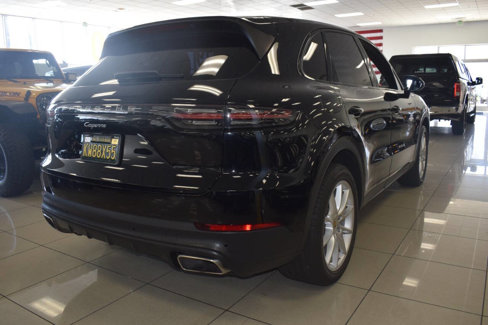 Used 2021 Porsche Cayenne image 12