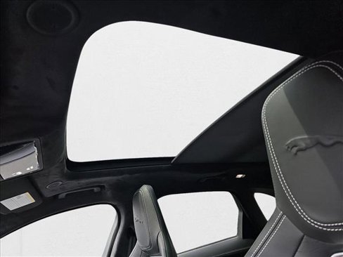 New 2026 Jaguar F-PACE R-Dynamic S image 30
