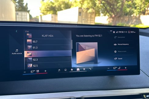 New 2026 BMW iX xDrive60 w/ Premium Package image 15