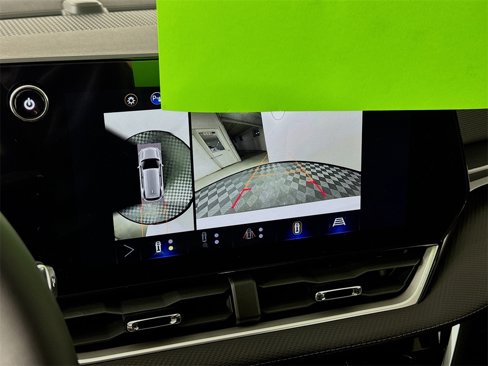 New 2025 Chevrolet Equinox LT w/ Convenience Package II image 16