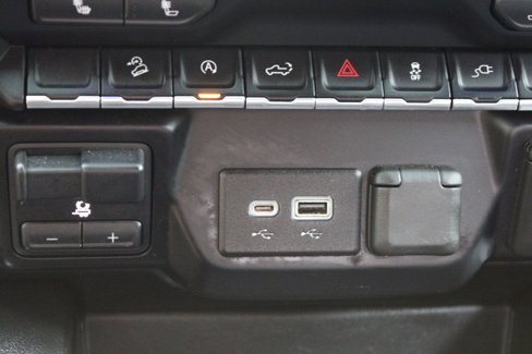 Used 2020 Chevrolet Silverado 1500 RST image 23
