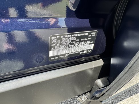 New 2025 Mitsubishi Outlander SE image 33