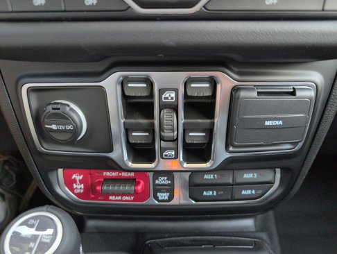 New 2025 Jeep Wrangler Unlimited Rubicon image 23