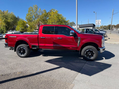Used 2025 Ford F350 Lariat w/ Tremor Off-Road Package image 6