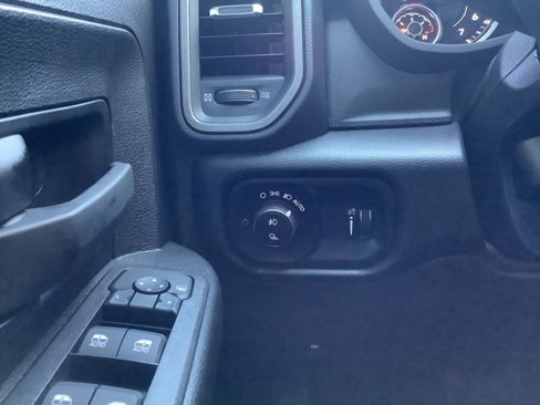 New 2026 RAM 3500 Tradesman image 10