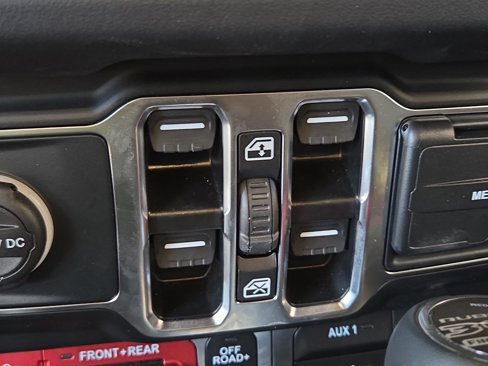 Used 2025 Jeep Wrangler Unlimited Rubicon 392 image 18
