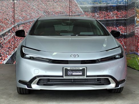 New 2026 Toyota Prius Plug-In Hybrid image 2