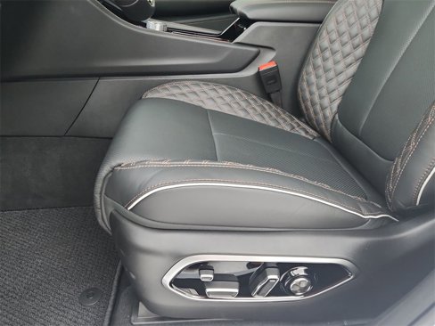 New 2025 Jeep Grand Cherokee Summit image 20