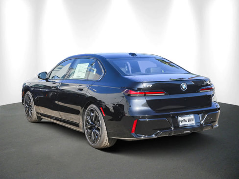 New 2026 BMW i7 xDrive60 w/ Premium Package image 4