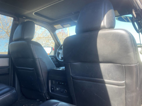 Used 2017 Ford Expedition Limited image 23