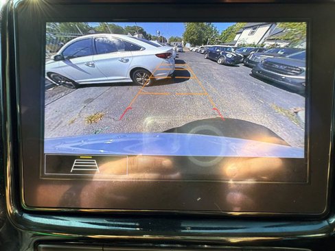 Used 2020 Chevrolet Traverse LT w/ Driver Confidence II Package image 26
