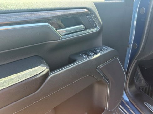 Certified 2024 Chevrolet Silverado 2500 LT image 11