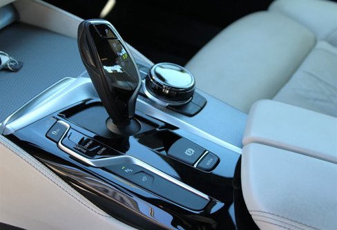 Used 2018 BMW M550i xDrive image 36