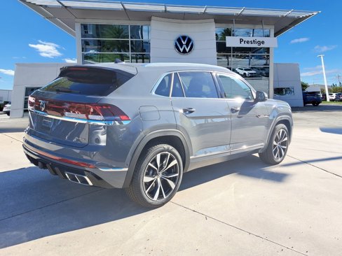 New 2026 Volkswagen Atlas Cross Sport SEL Premium R-Line image 4