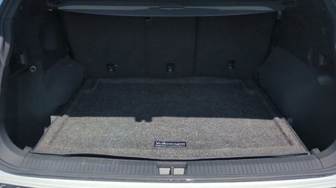 Used 2024 Volkswagen Tiguan SEL R-Line image 37