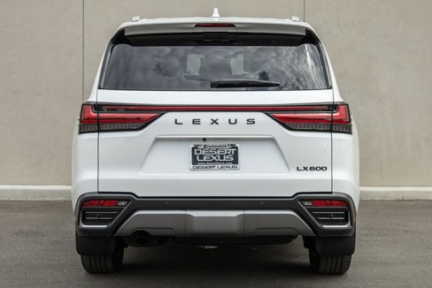 New 2025 Lexus LX 600 4WD w/ Luxury Package image 4