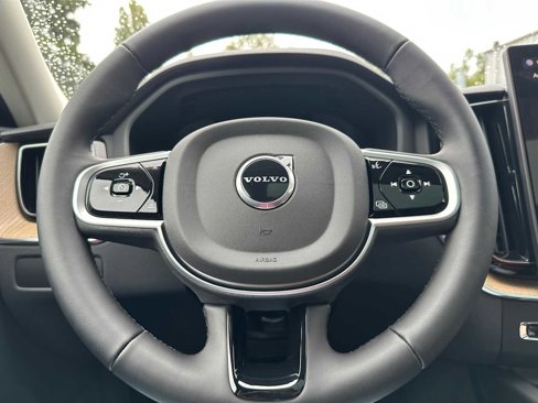 New 2026 Volvo XC60 B5 Ultra w/ Protection Package Premier image 22
