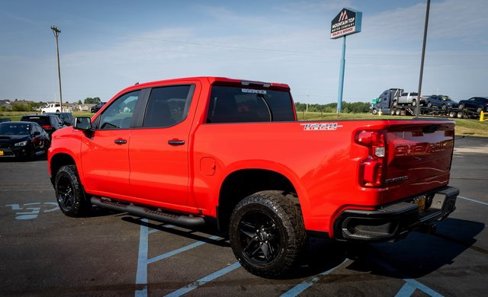 Used 2022 Chevrolet Silverado 1500 LT Trail Boss w/ Bed Protection Package image 22