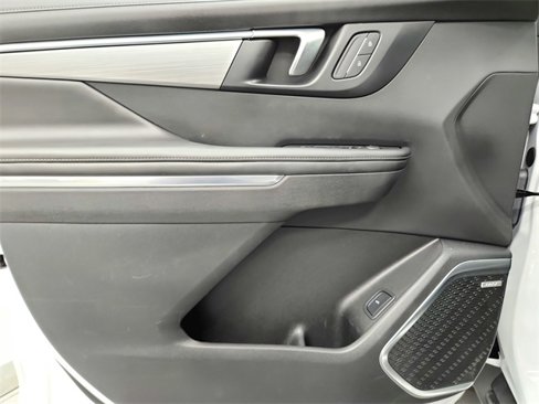 Used 2025 Buick Enclave Preferred image 21