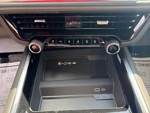 New 2025 Chevrolet Tahoe Premier w/ Sun And Tow Package image 25