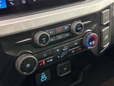 New 2025 Ford F350 XLT w/ Black Appearance Package image 17
