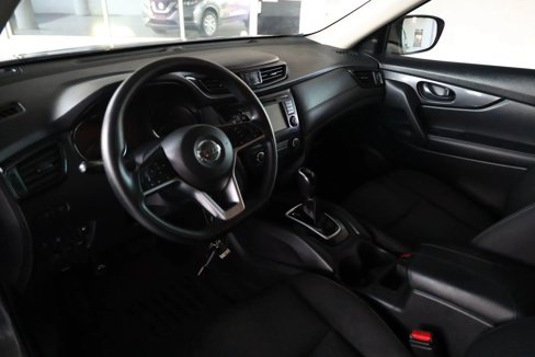 Used 2020 Nissan Rogue S image 11