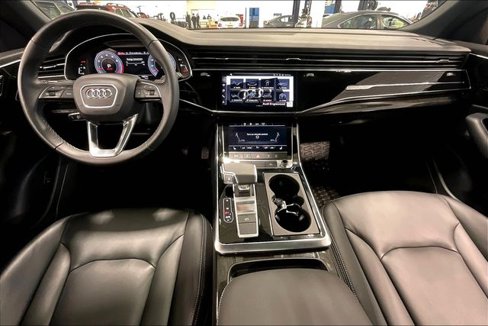 Certified 2025 Audi Q8 Premium image 15