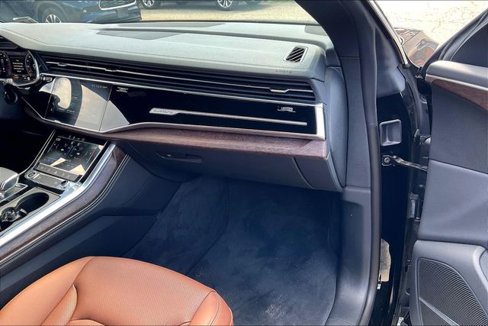 Certified 2025 Audi Q8 Premium Plus image 16