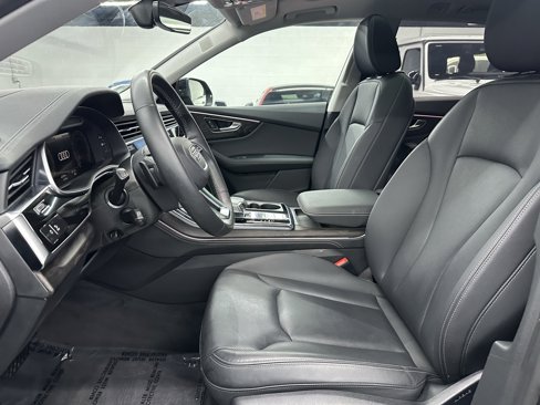 Used 2023 Audi Q8 Prestige image 20