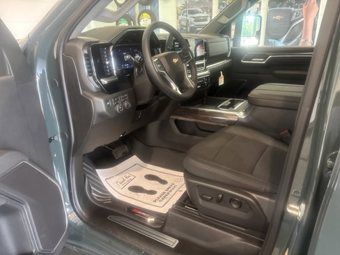 New 2026 Chevrolet Silverado 2500 LT w/ All Star Edition image 15
