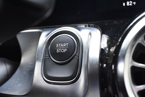 Used 2023 Mercedes-Benz EQB 300 4MATIC image 27