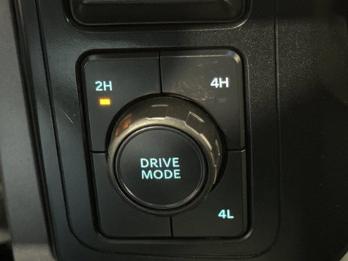 Used 2023 Ford F150 XLT image 38