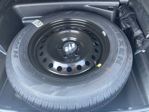 New 2025 Jeep Grand Cherokee Summit image 7