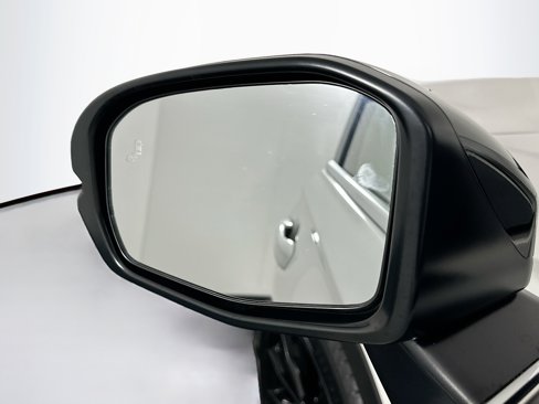 Used 2025 Honda CR-V Sport image 16