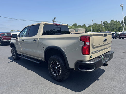 Used 2023 Chevrolet Silverado 1500 ZR2 image 5