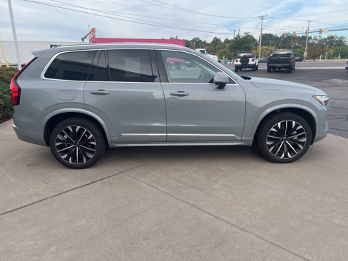 Used 2025 Volvo XC90 B5 Plus image 7