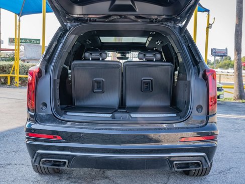Used 2021 Cadillac XT6 Premium Luxury w/ Platinum Package image 16