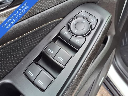 Used 2023 Chevrolet Traverse Premier w/ Redline Edition image 16