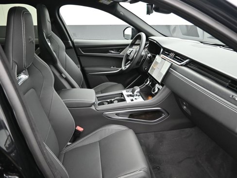 New 2025 Jaguar F-PACE R-Dynamic S image 11