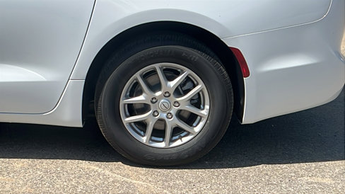 New 2026 Chrysler Voyager LX image 12