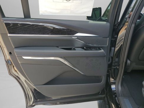 New 2026 Cadillac Escalade IQ Luxury 1 image 17