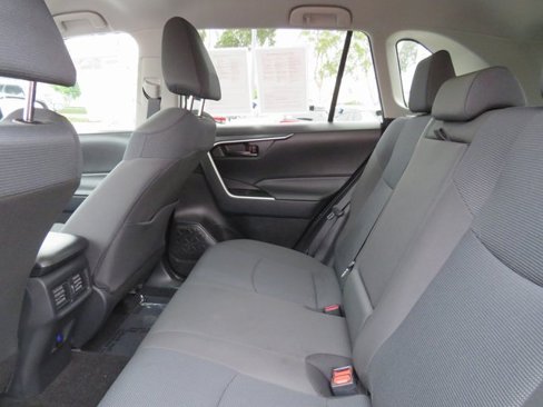 Certified 2025 Toyota RAV4 LE image 18