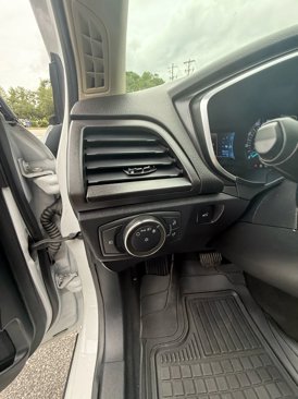 Used 2020 Ford Fusion Titanium image 18